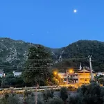 Leons Sun Village Hotel
