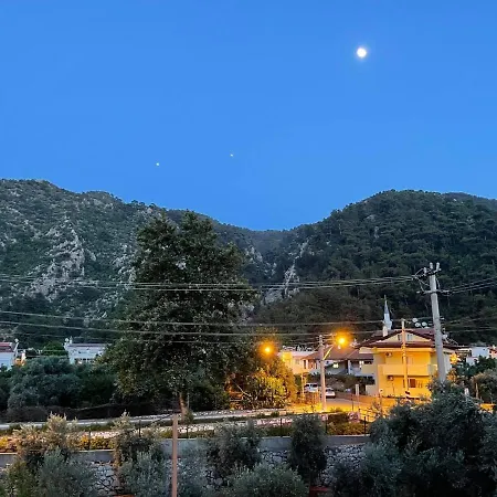 Leons Sun Village Hotel