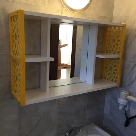 Leons Sun Village ホテル 4*