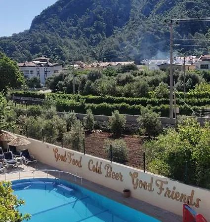 Leons Sun Village
