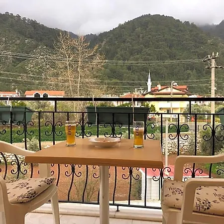 מלון Leons Sun Village