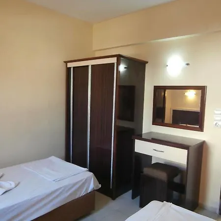 Leons Sun Village