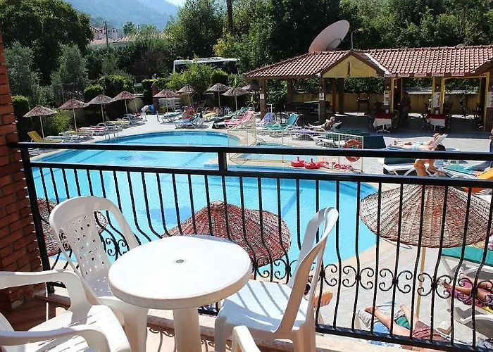 Leons Sun Village Ξενοδοχείο 4*