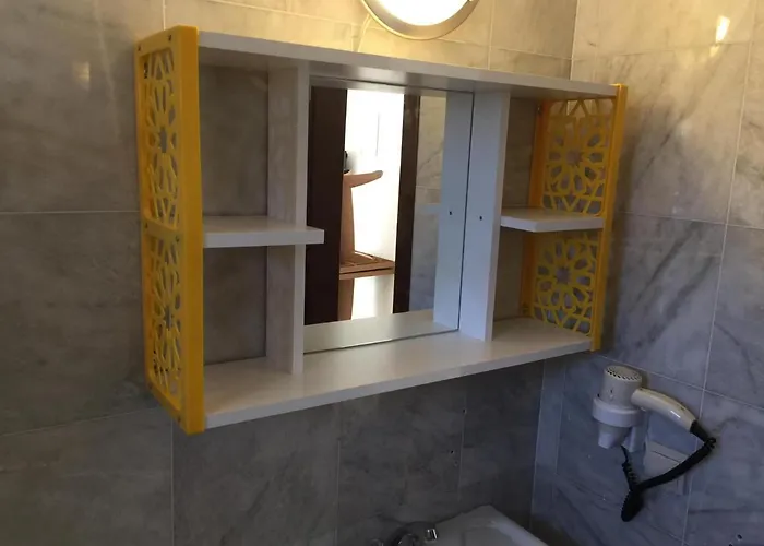 Leons Sun Village Ξενοδοχείο 4*