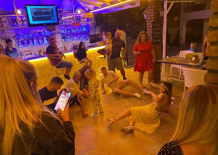 Leons Sun Village 4* Μαρμαρίς