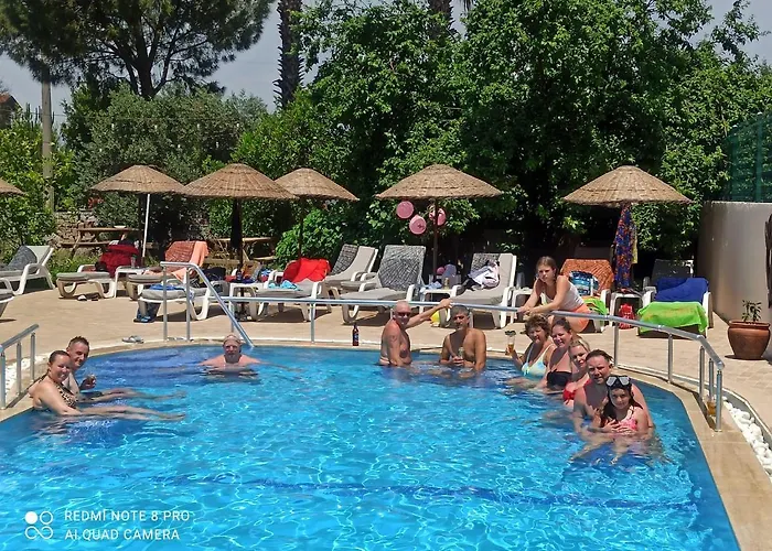 Leons Sun Village Μαρμαρίς