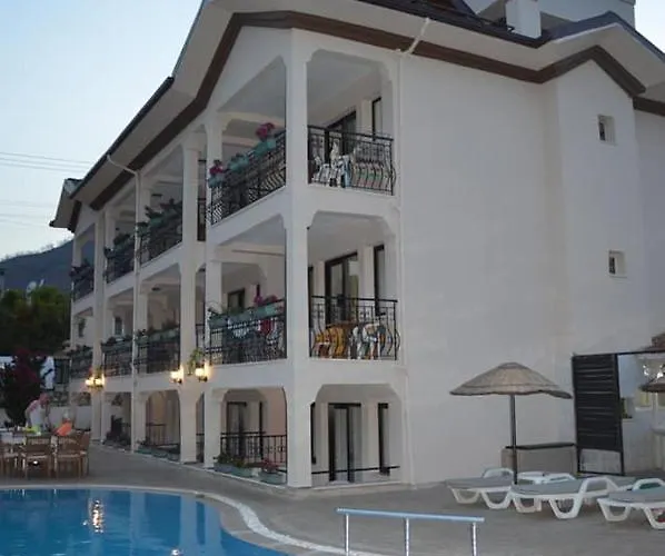 Leons Sun Village Ξενοδοχείο 4*