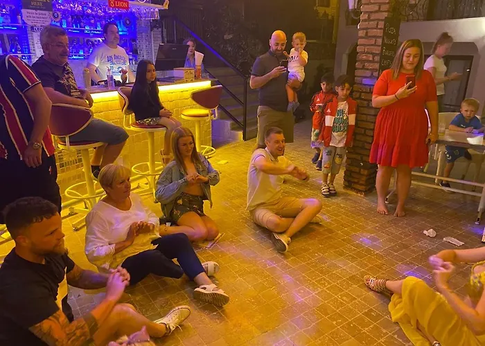 Leons Sun Village Ξενοδοχείο