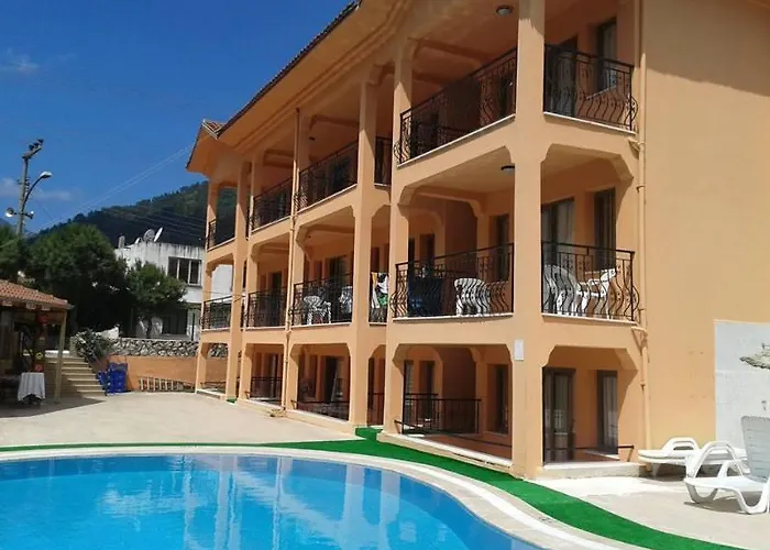 Leons Sun Village 4* Μαρμαρίς