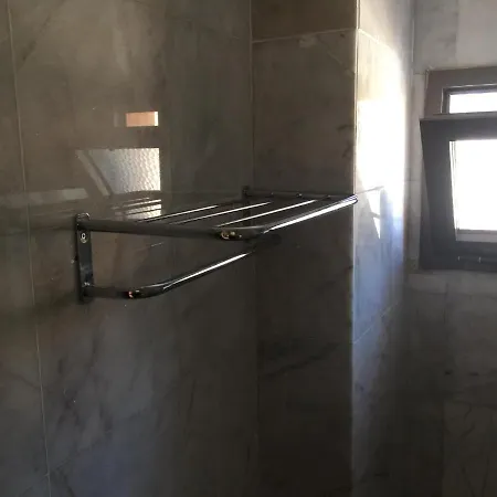 Leons Sun Village Hotel