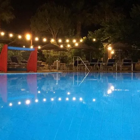 Leons Sun Village Hotel