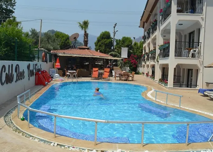 Leons Sun Village Otel